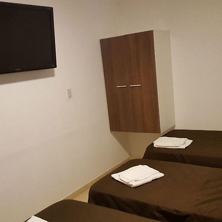 프레시덴시아 로케 사엔스 페나 Apart Temporario Saenz Pena 아파트 외부 사진
